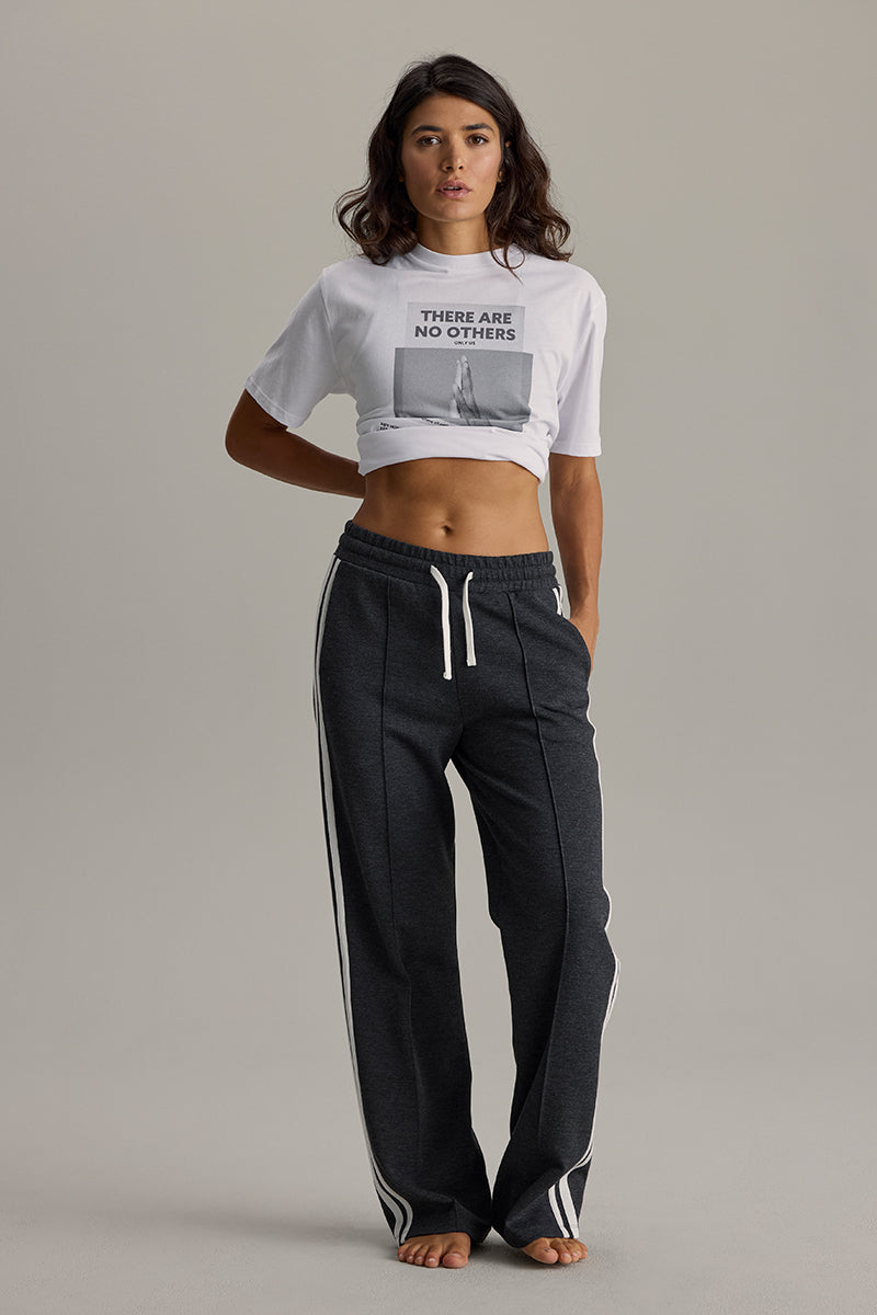 hey-honey-classic-unisex-t-shirt-white-baumwolle-oversize image 6