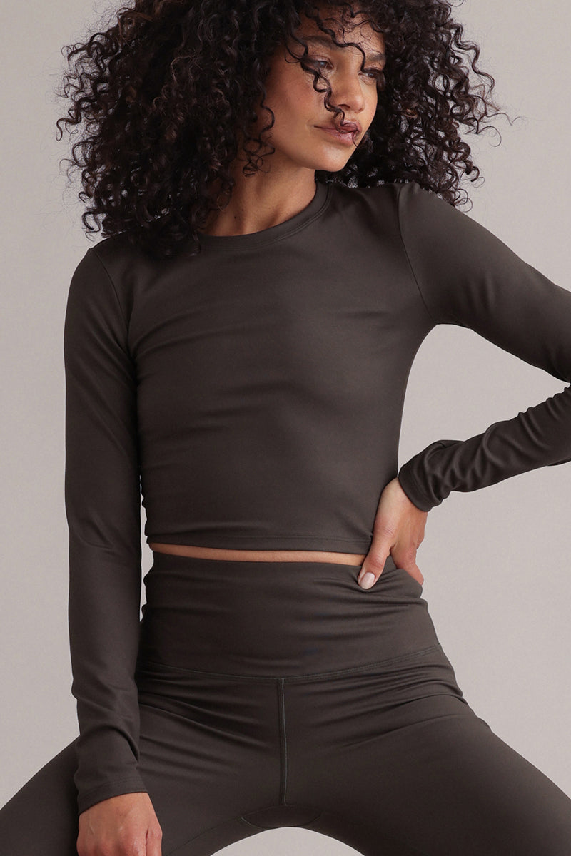 hey-honey-always-dressed-cropped-langarmshirt-forest-night image 2