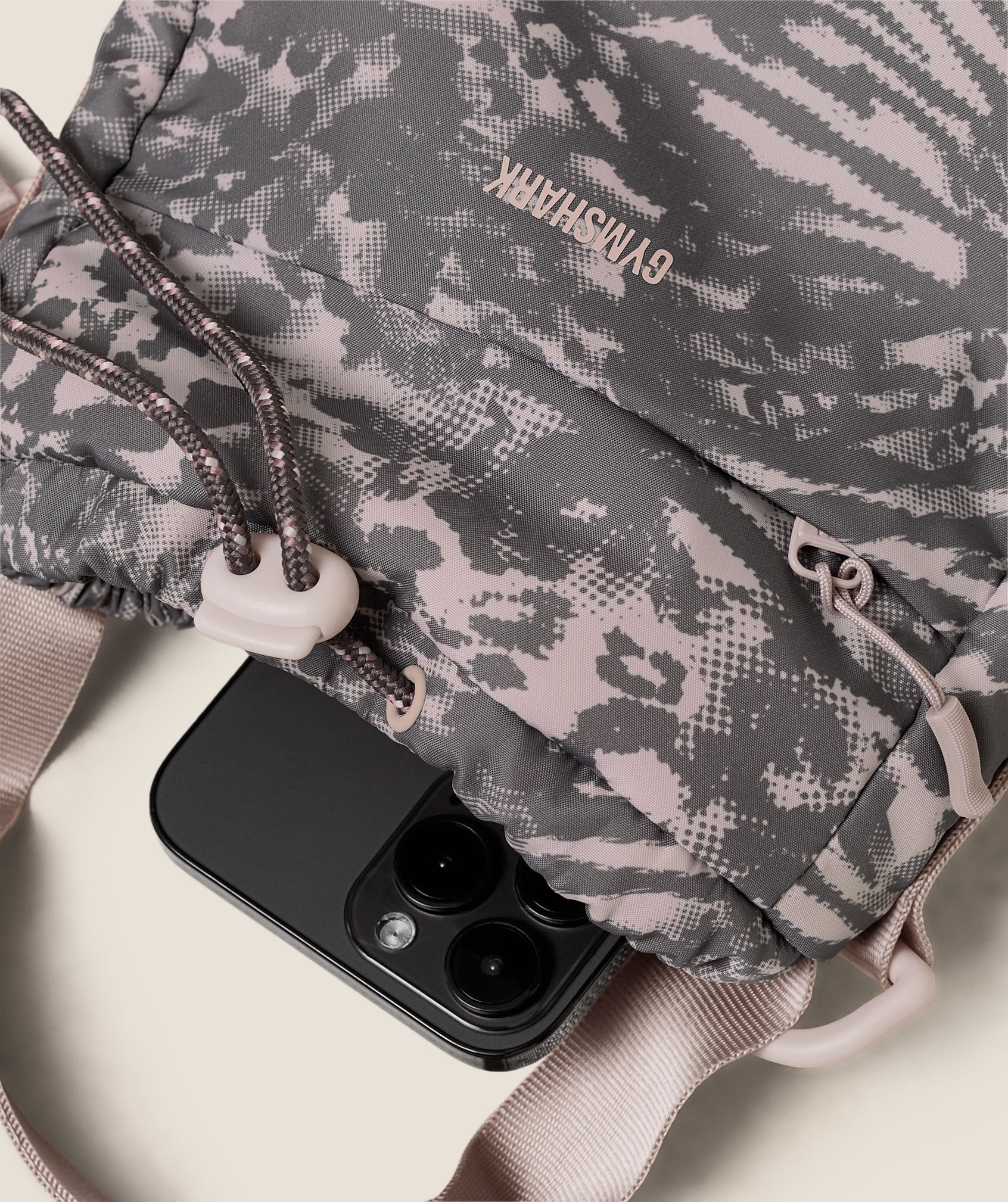 gymshark-everyday-seamless-mode-crossbody-umh-ngetasche-2-5l-3 image 3