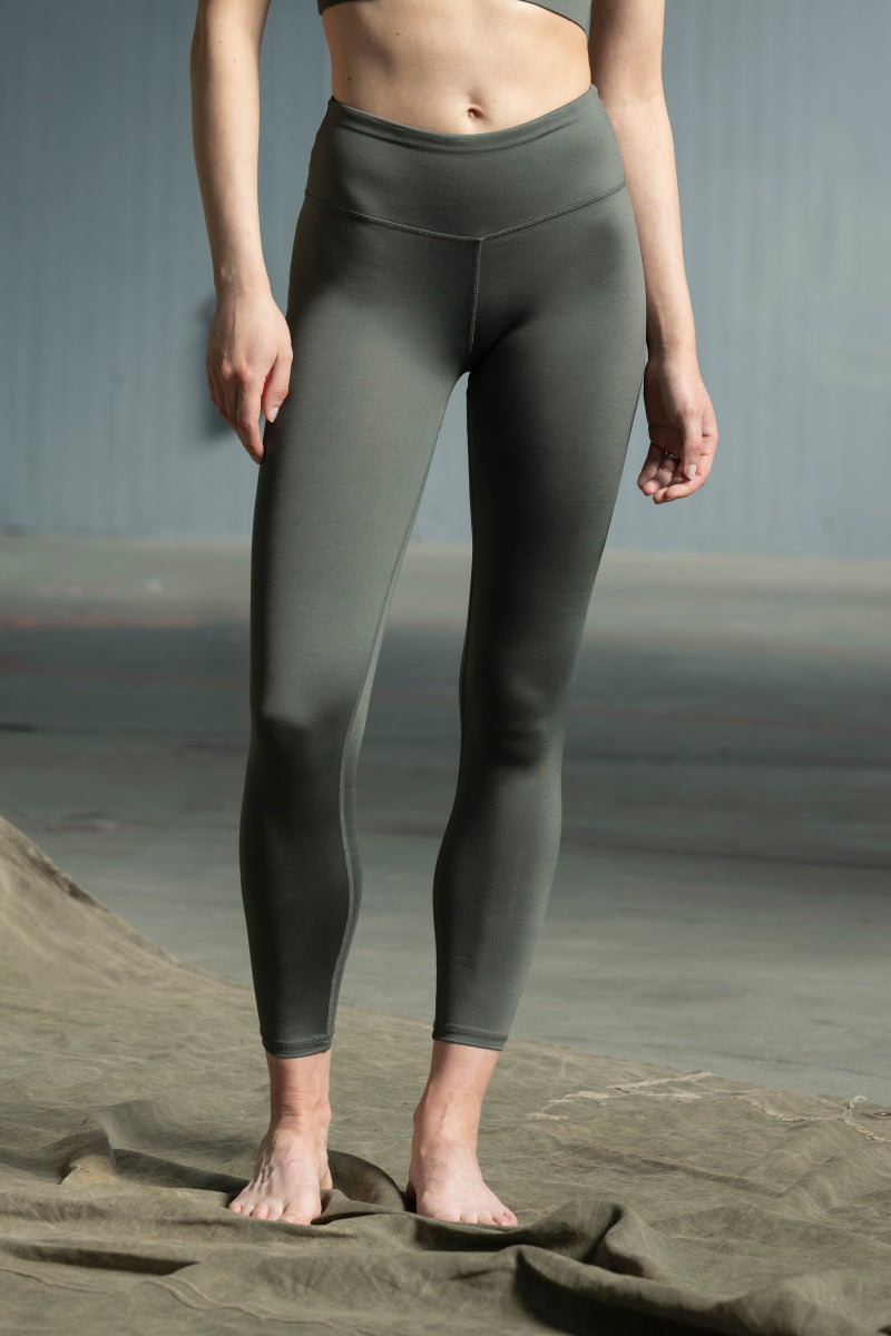 hey-honey-classic-thyme-cropped-leggings-7-8-gr-n image 1