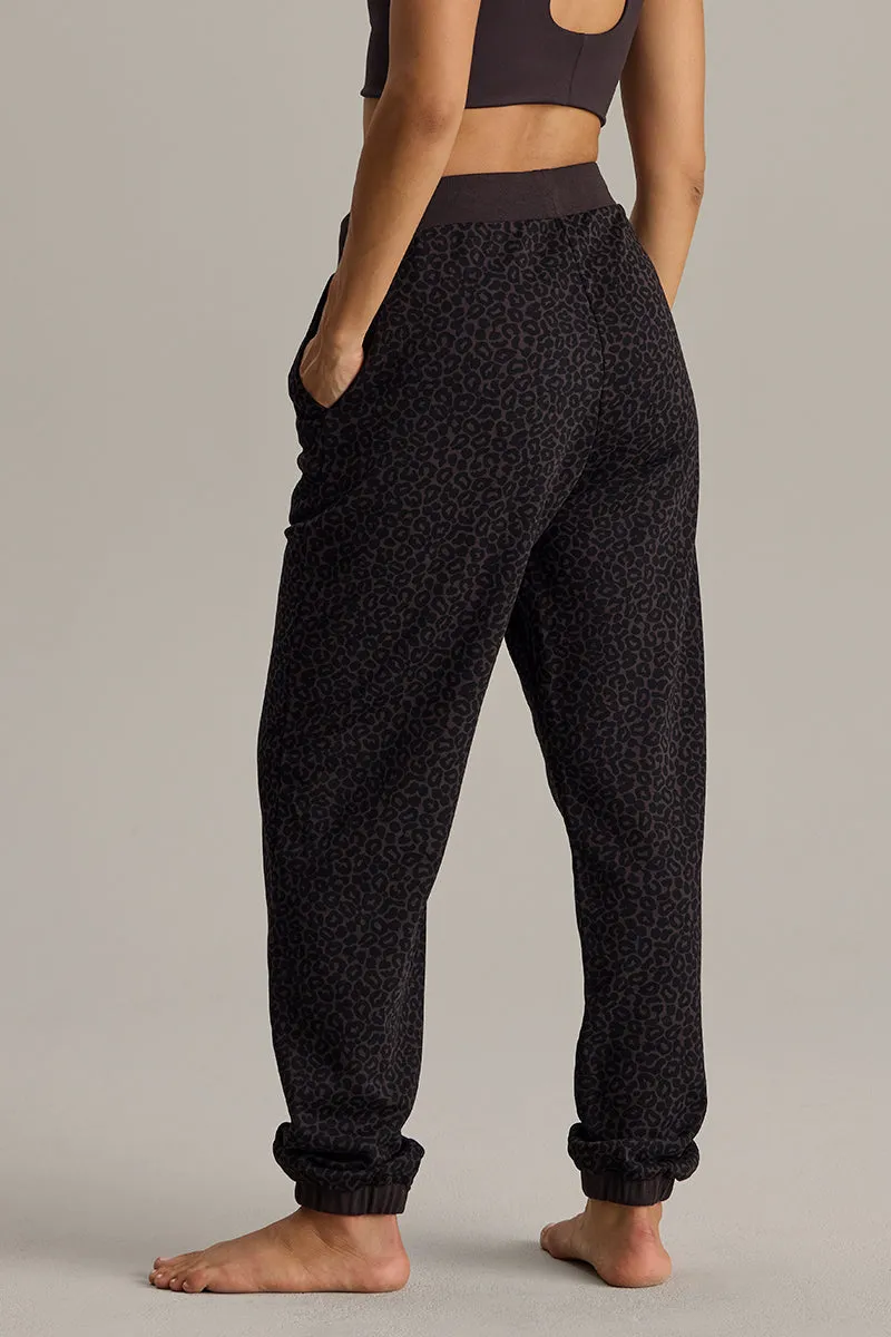 hey-honey-classic-cuff-sweat-pants-leo-dark-brown image 1