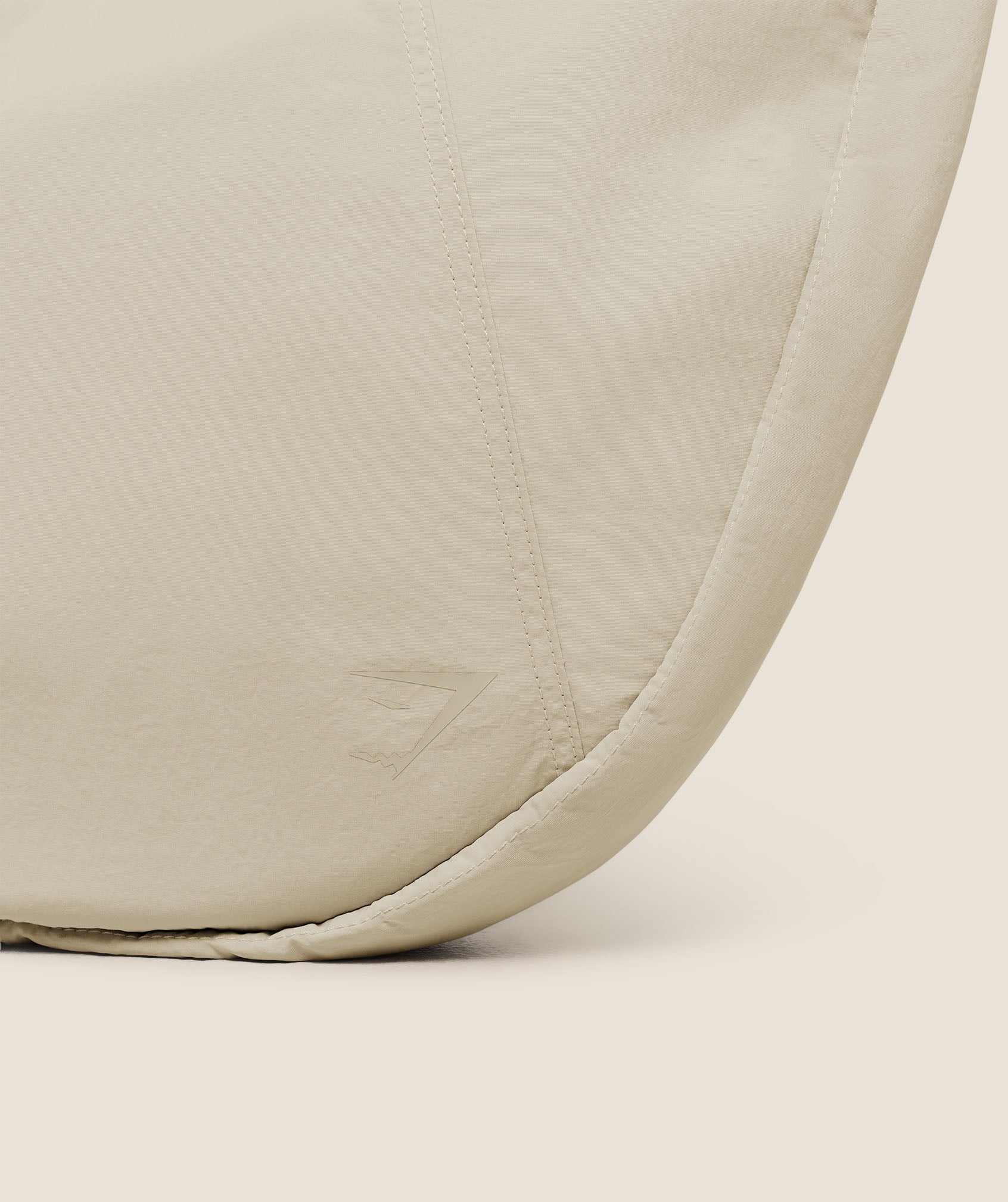 gymshark-everyday-seamless-large-pleat-crossbody-nylon image 5