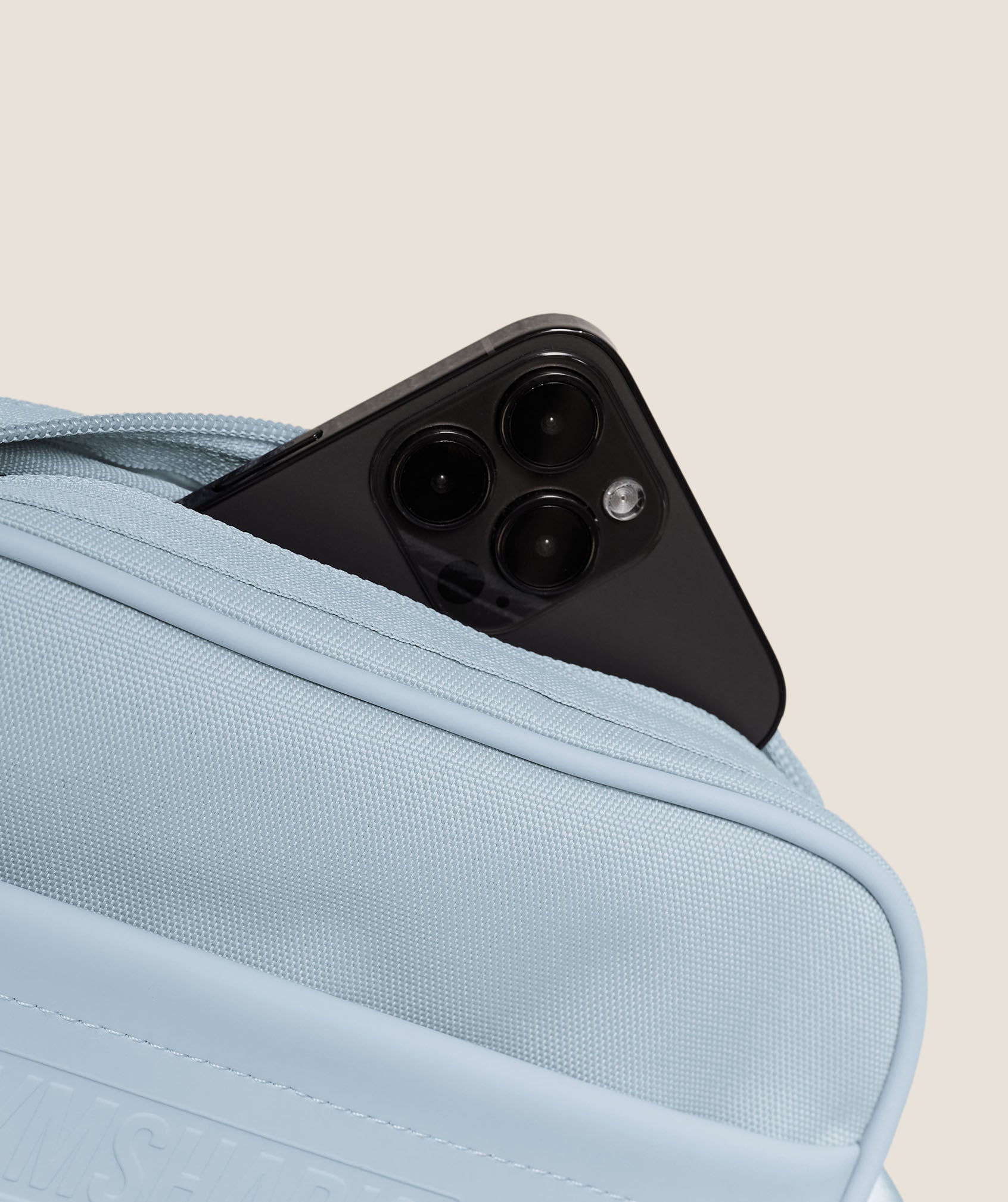 gymshark-everyday-camera-bag-kameratasche-wasserfest image 2