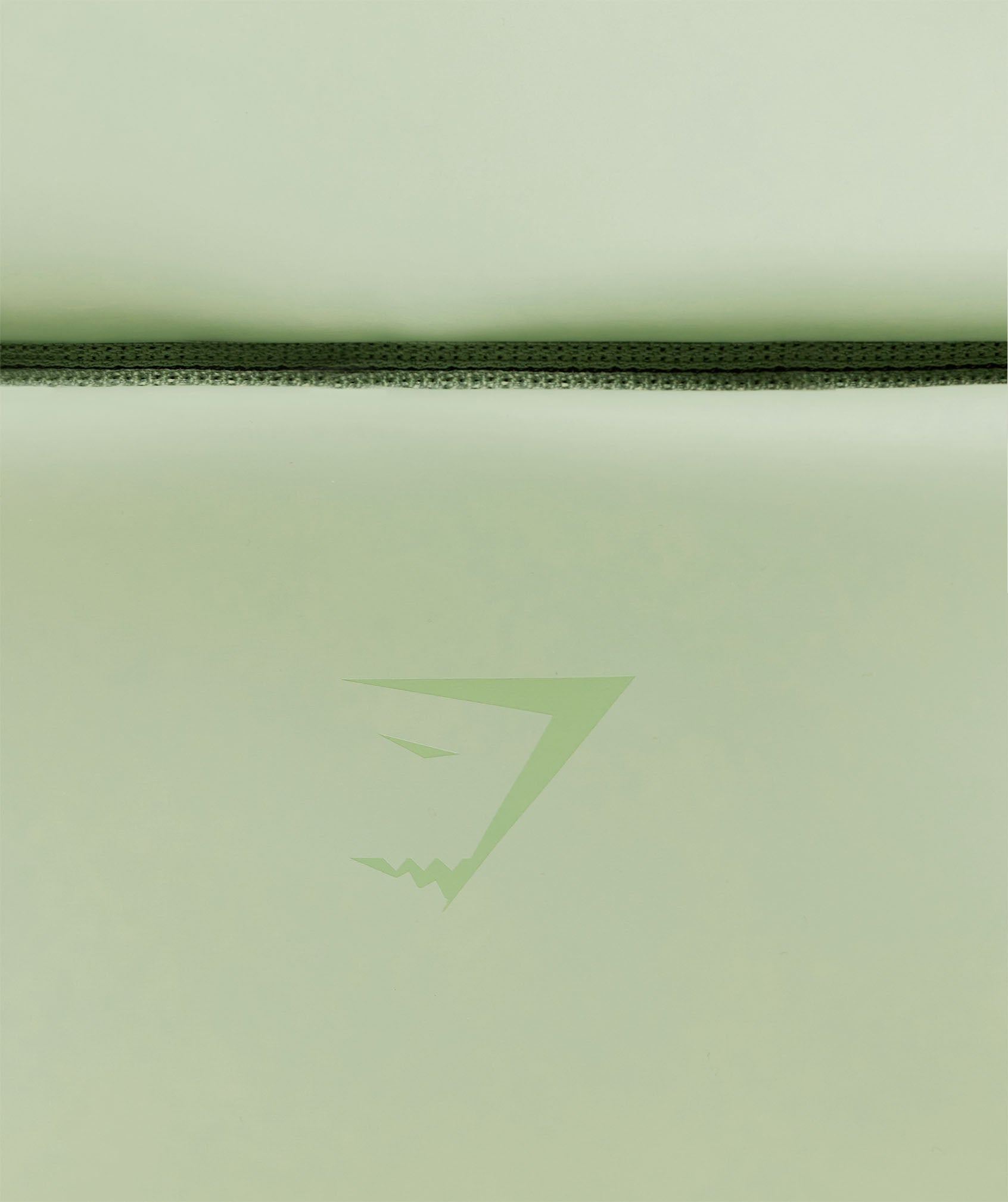 gymshark-everyday-small-sleek-backpack-rucksack-20-liter-2 image 4