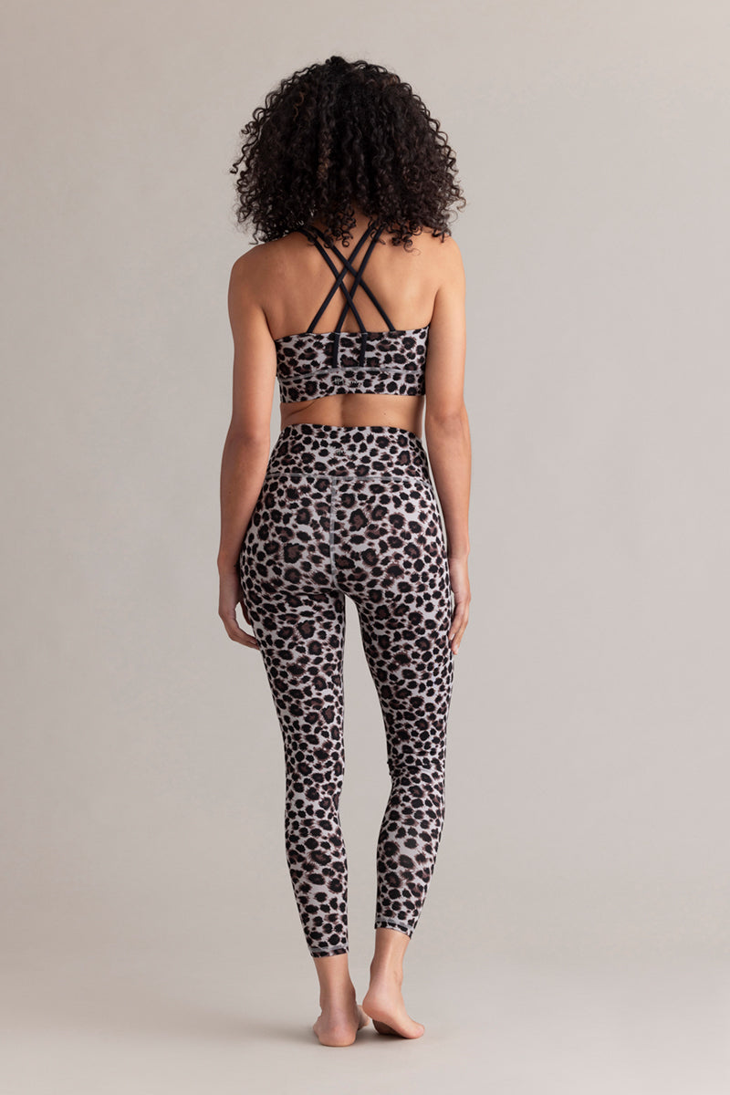 hey-honey-classic-cropped-leggings-leo-shadow-high-waist image 5