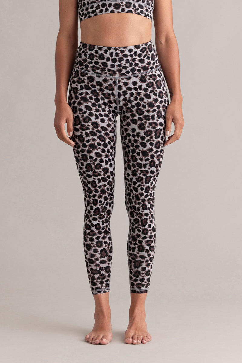 hey-honey-classic-cropped-leggings-leo-shadow-high-waist image 2