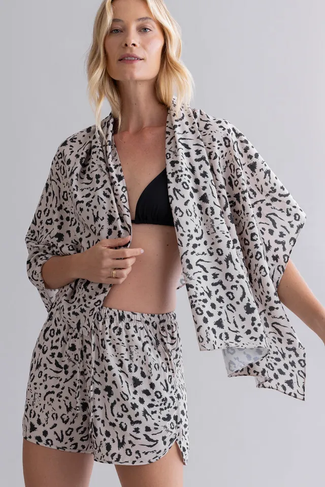 hey-honey-classic-big-scarf-mono-leo-oatmeal-140x140 image 1