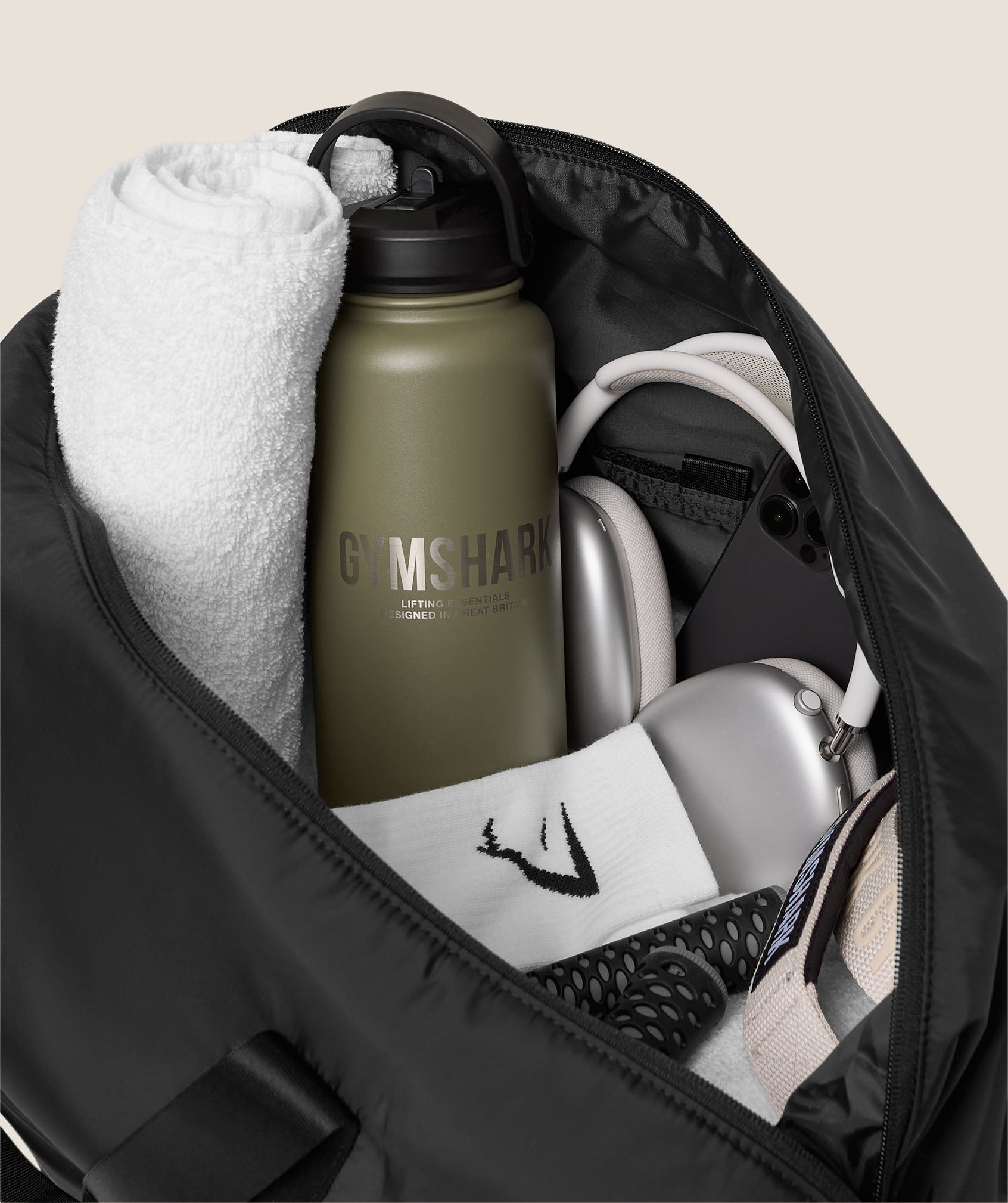 gymshark-everyday-mode-duffle-bag-sporttasche-64-cm-recycelt image 2