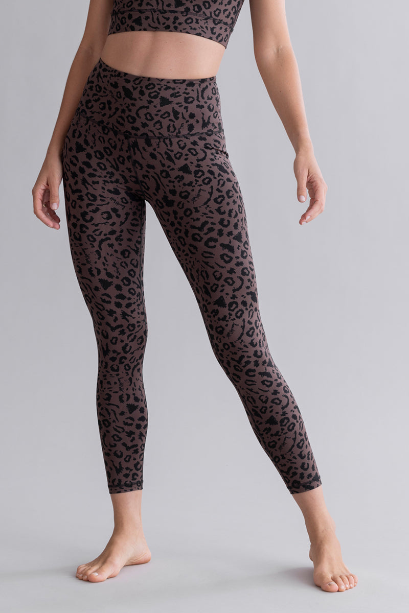 hey-honey-classic-cropped-leggings-mono-leo-soft-brown-7-8 image 3