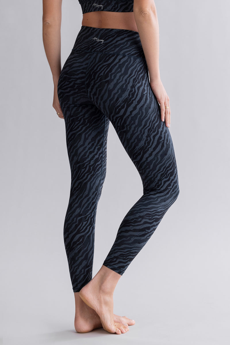 hey-honey-classic-cropped-leggings-wave-yogahose-7-8 image 1