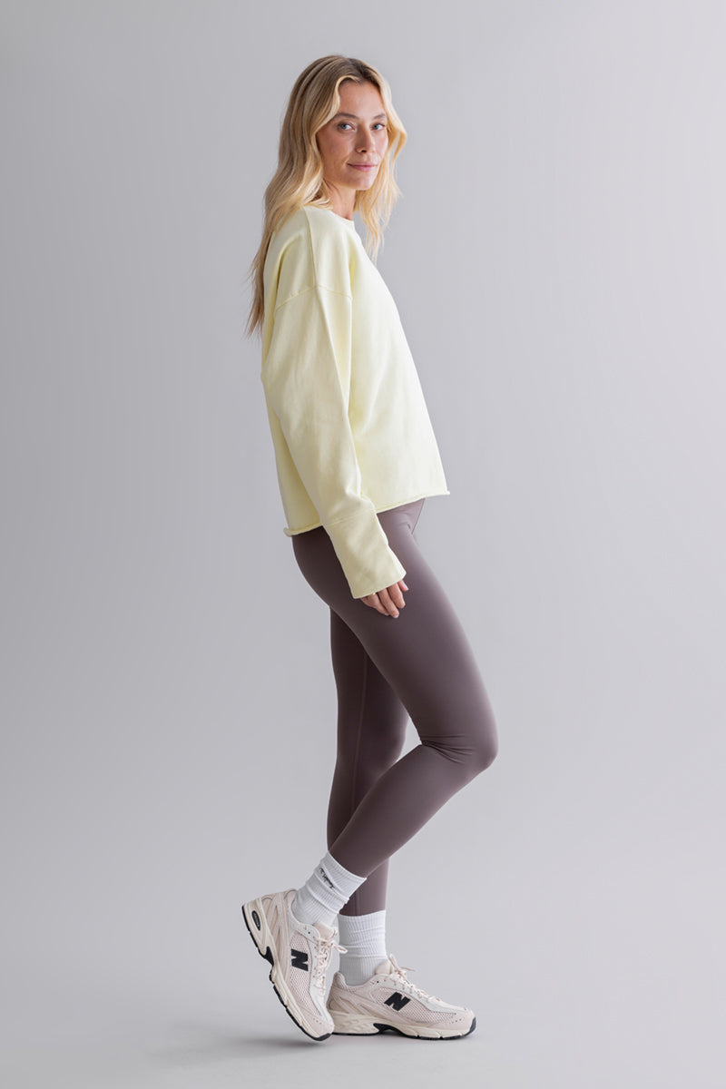 hey-honey-classic-open-edge-sweater-pastel-yellow-baumwolle image 8