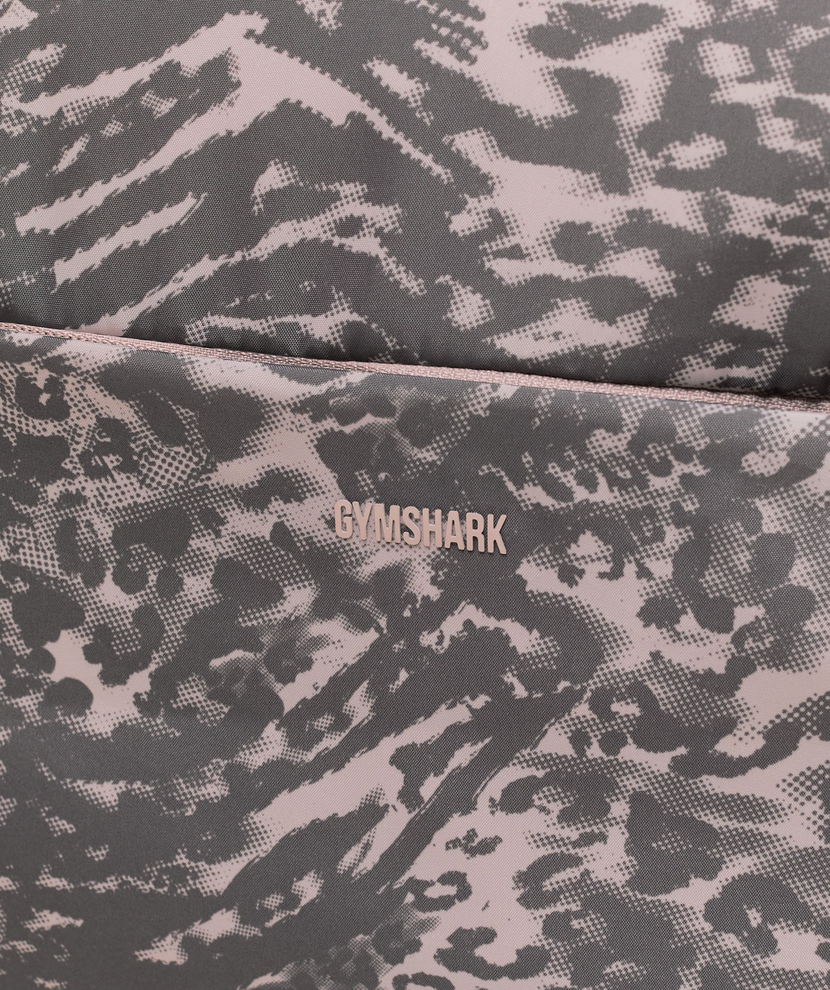 gymshark-everyday-mode-duffle-bag-sporttasche-64-cm-recycelt-3 image 4