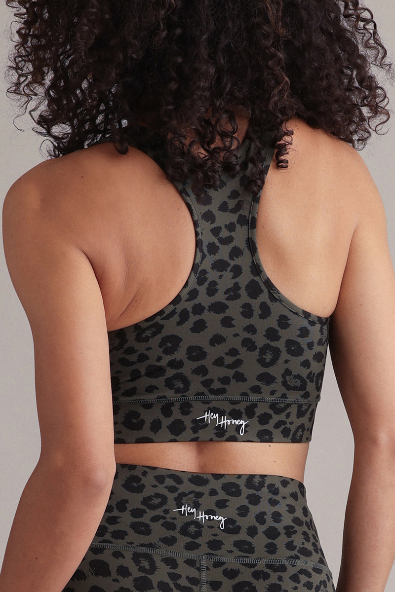hey-honey-classic-leo-forest-yoga-set-bra-leggings image 3