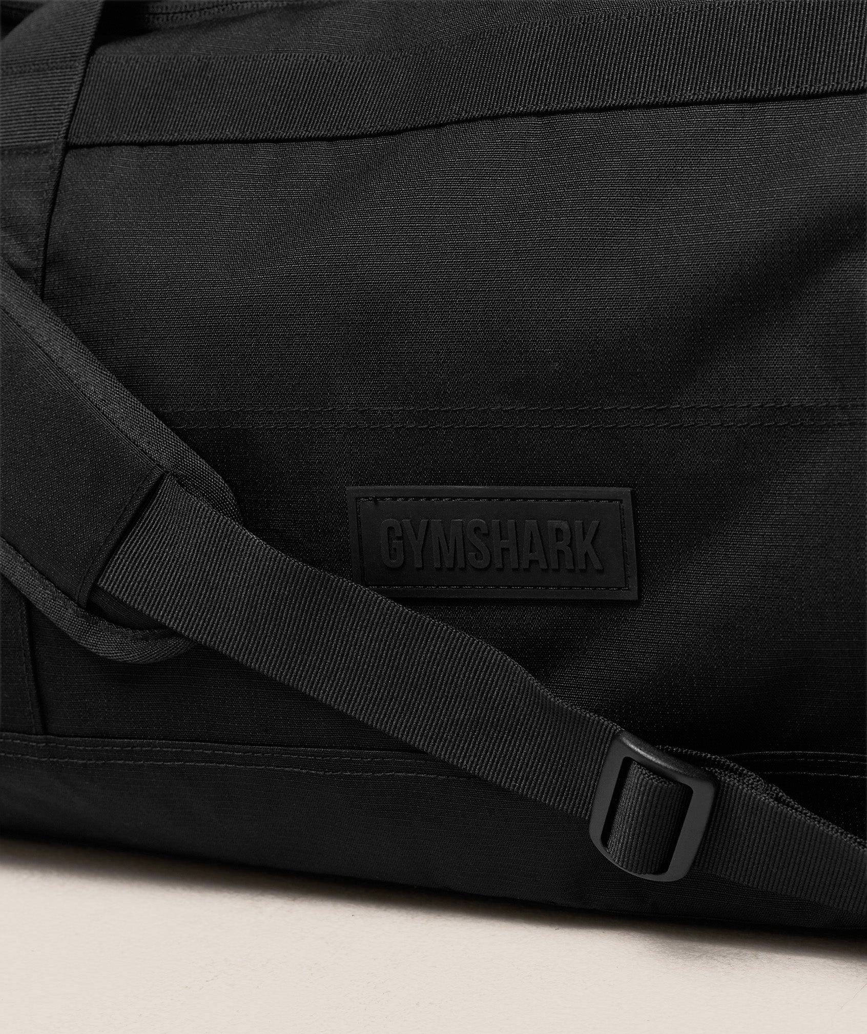 gymshark-active-holdall-large-sporttasche-58l-mit-schuhfach-2 image 2