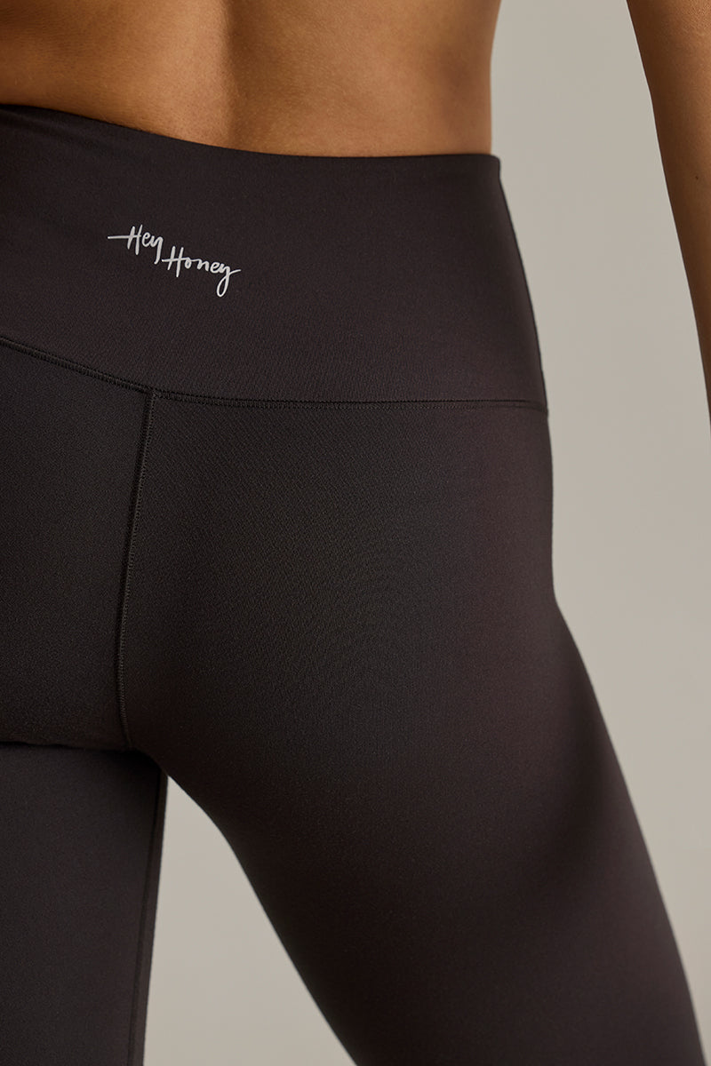 hey-honey-always-dressed-leggings-cropped-dark-brown-high-waist image 7