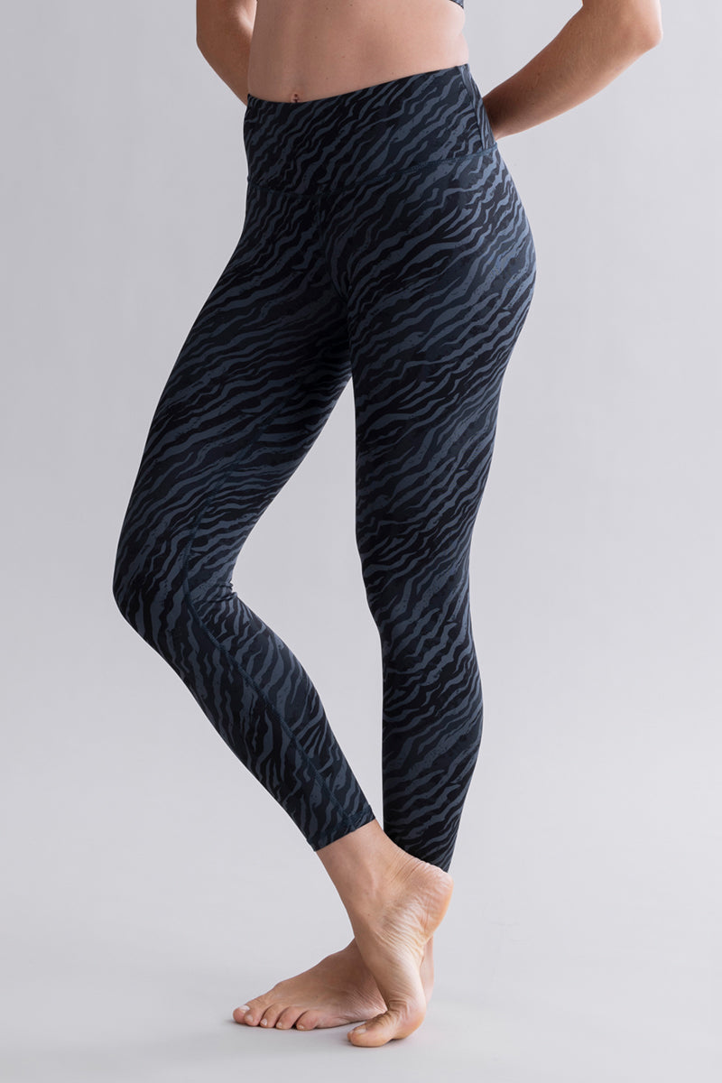 hey-honey-classic-cropped-leggings-wave-yogahose-7-8 image 4