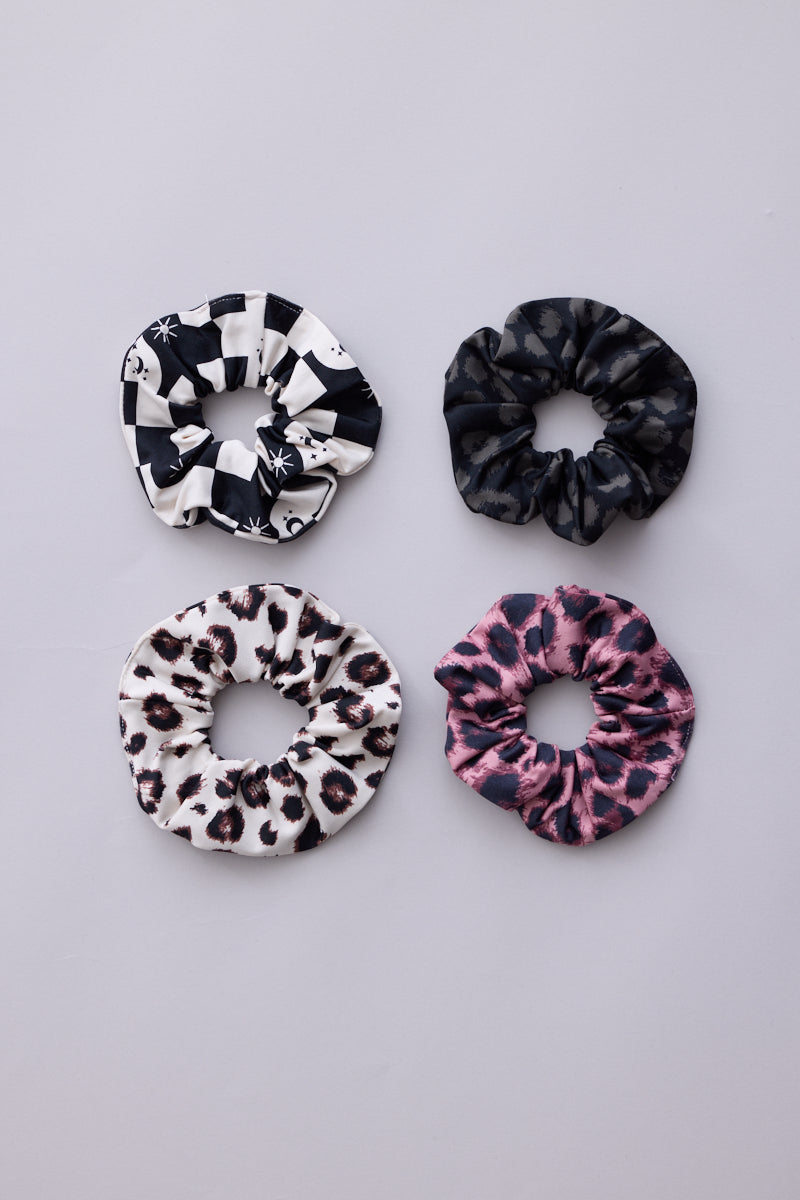 hey-honey-classic-scrunchie-leo-clay-haargummi-leo-print image 2