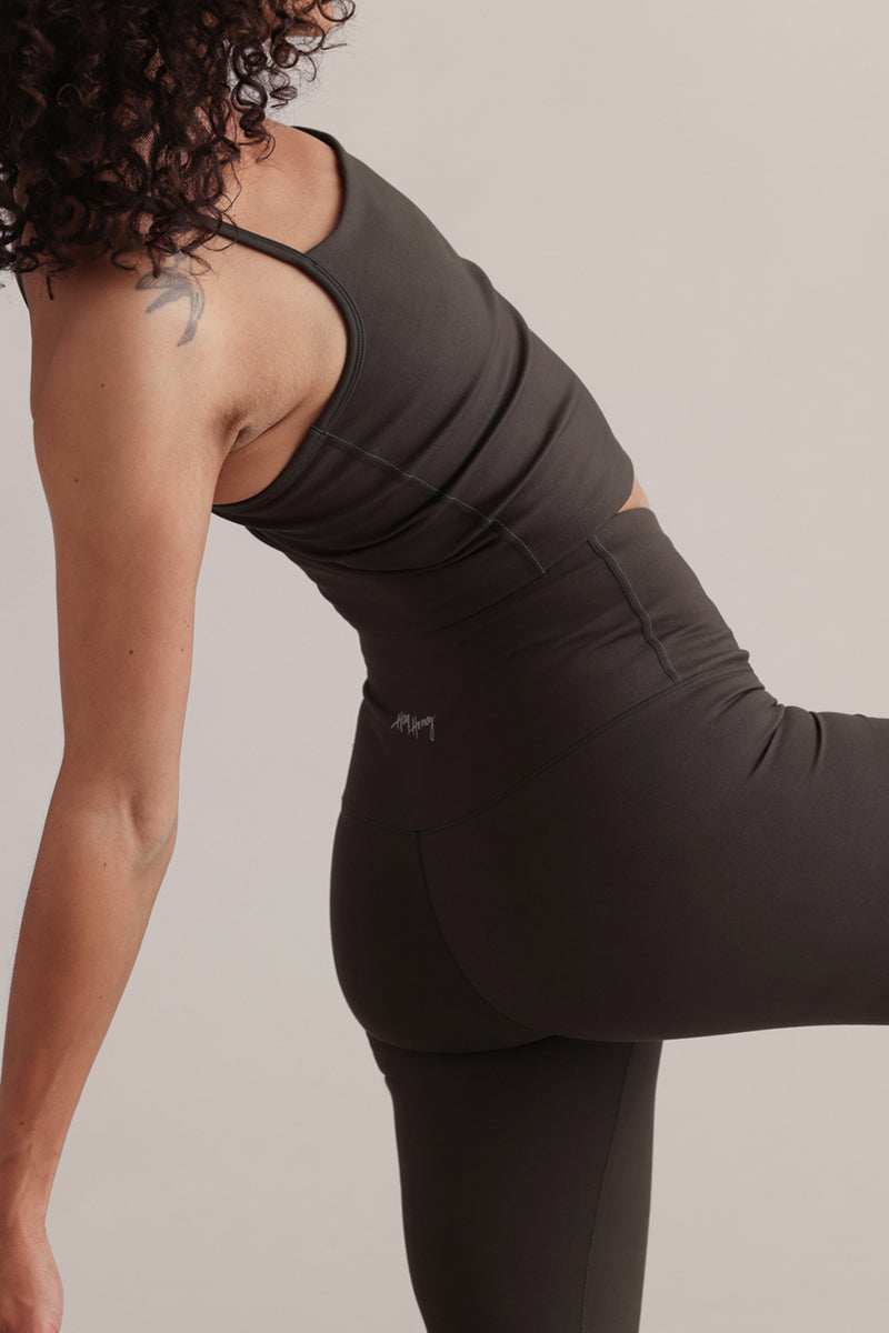 hey-honey-classic-forest-night-set-yoga-set-leggings-bustier image 4