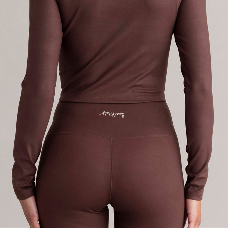 hey-honey-always-dressed-longsleeve-cropped-soft-brown image 3