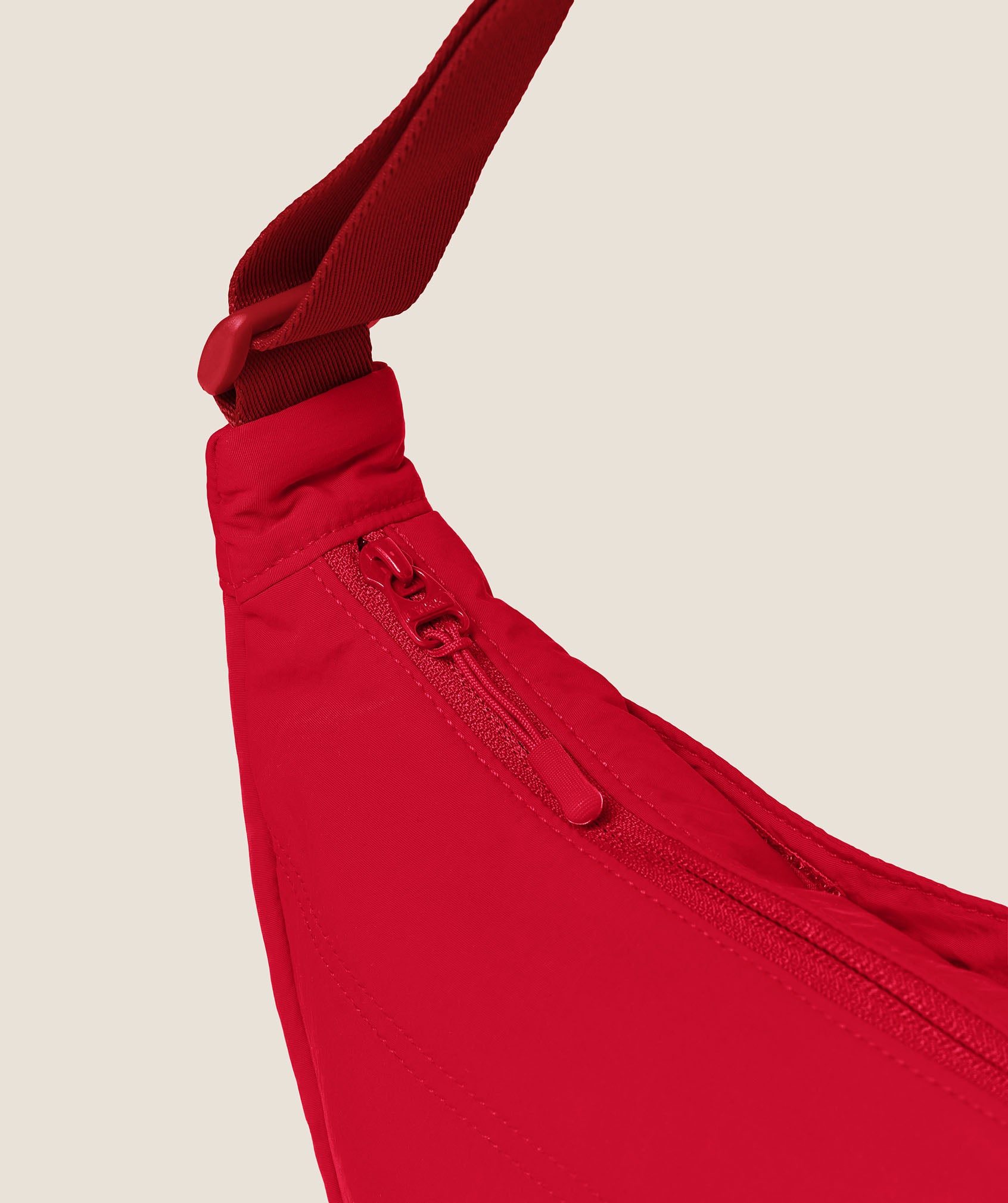 gymshark-everyday-seamless-pleat-crossbody-umh-ngetasche-3 image 5