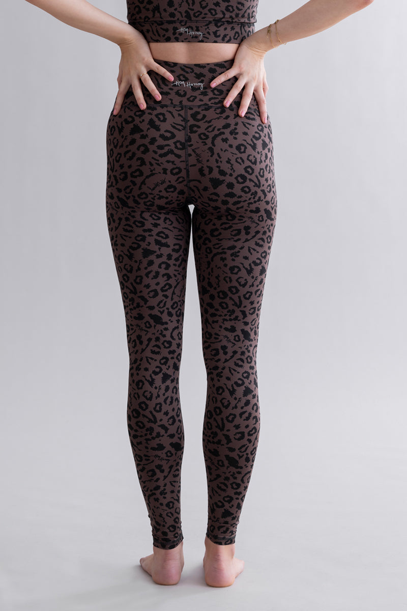 hey-honey-classic-maternity-leggings-mono-leo-umstandsleggings-soft-brown image 5