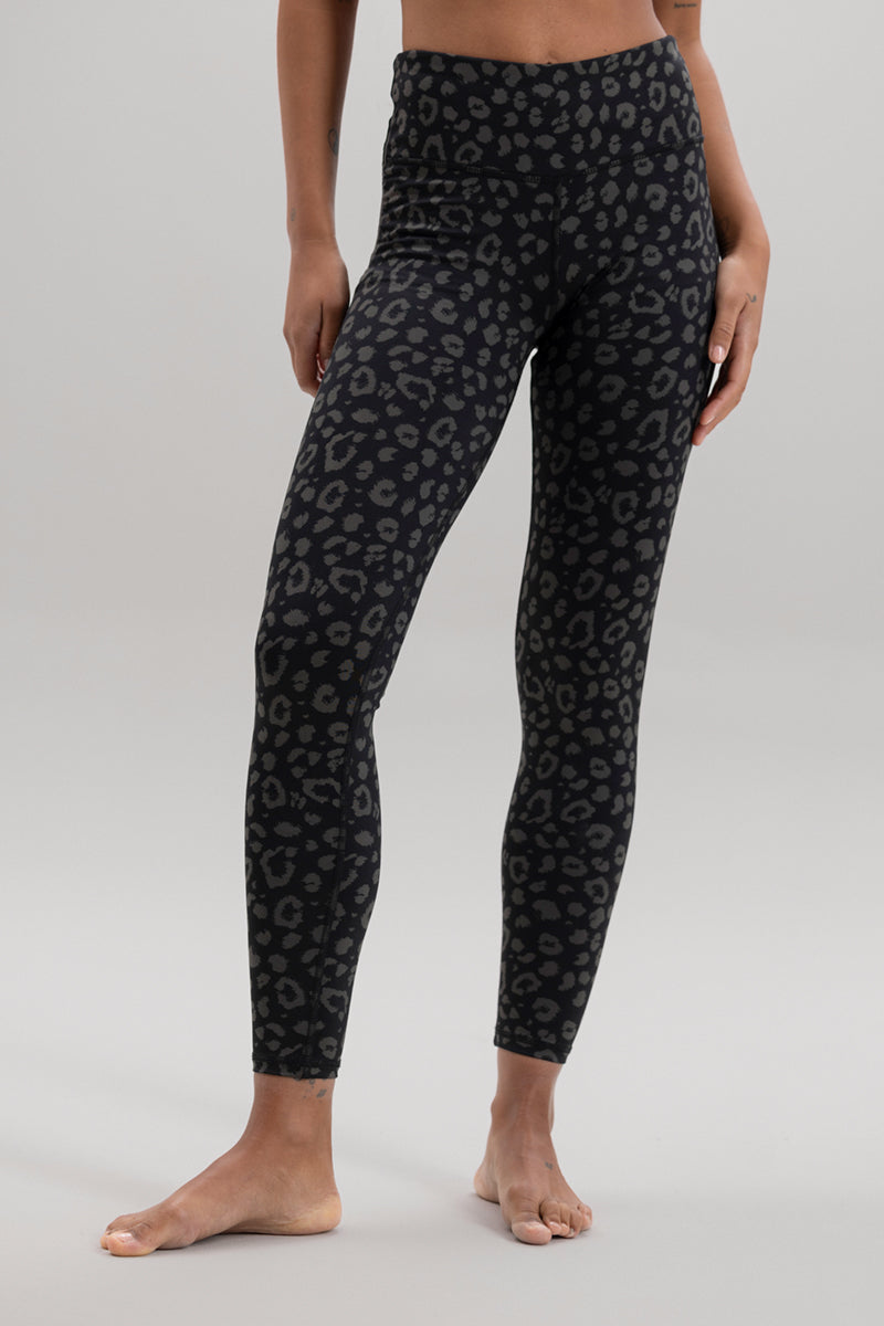 hey-honey-classic-leo-black-set-bh-leggings-yoga-set-schwarz image 4