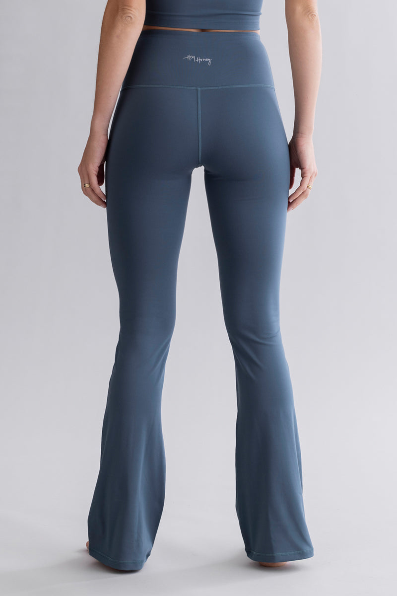 hey-honey-cotton-touch-flared-leggings-teal-ausgestellt image 8