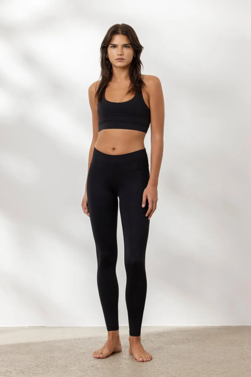 hey-honey-classic-black-set-criss-cross-bra-leggings-yoga-set image 1