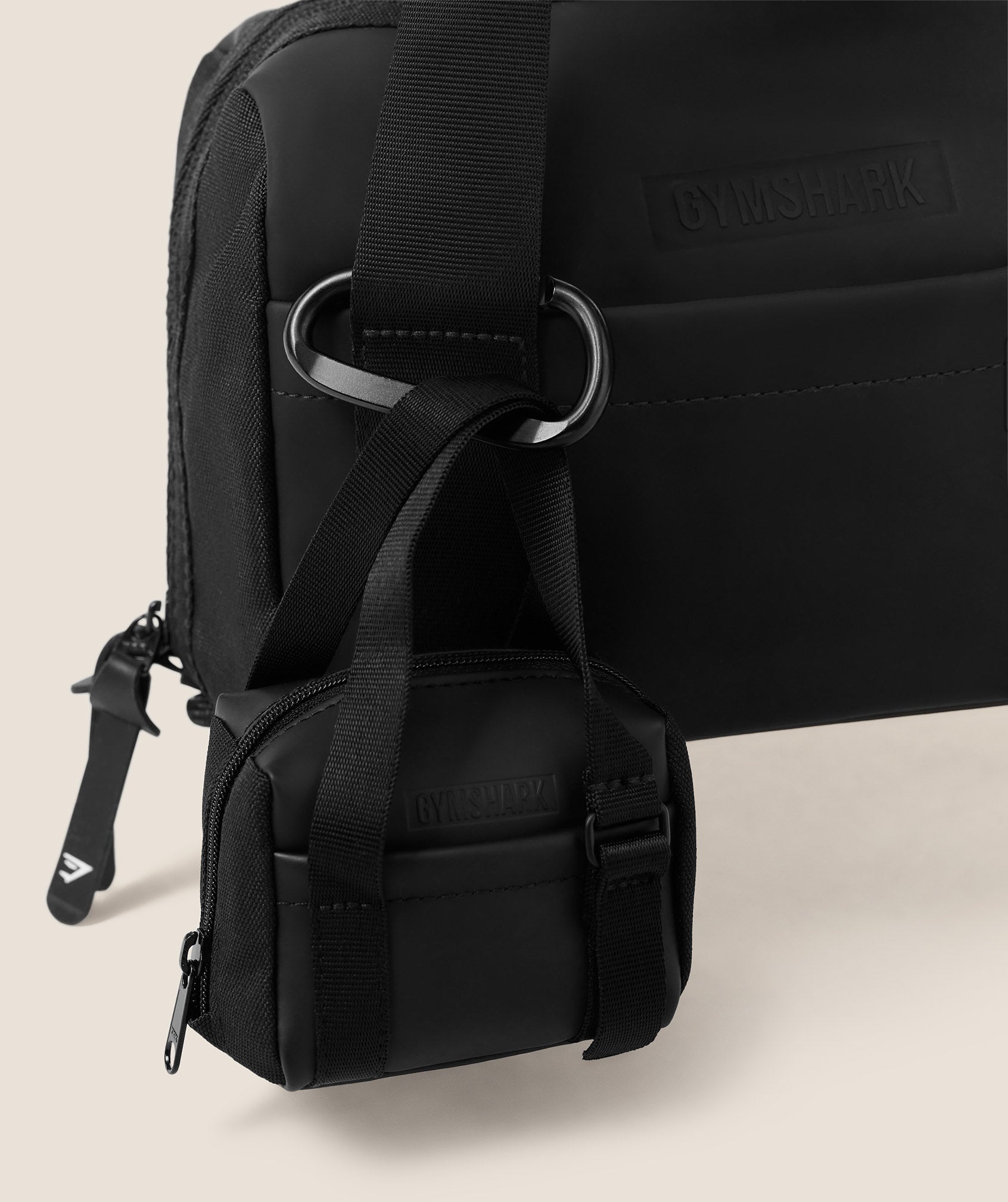 gymshark-everyday-mini-holdall-keychain-anh-nger-3 image 3