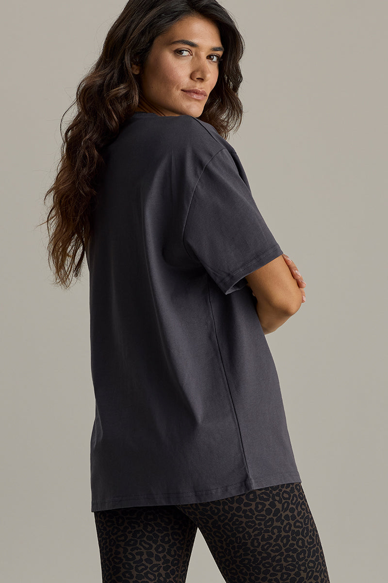 hey-honey-classic-oversized-t-shirt-leo-dark-grey-grau image 5