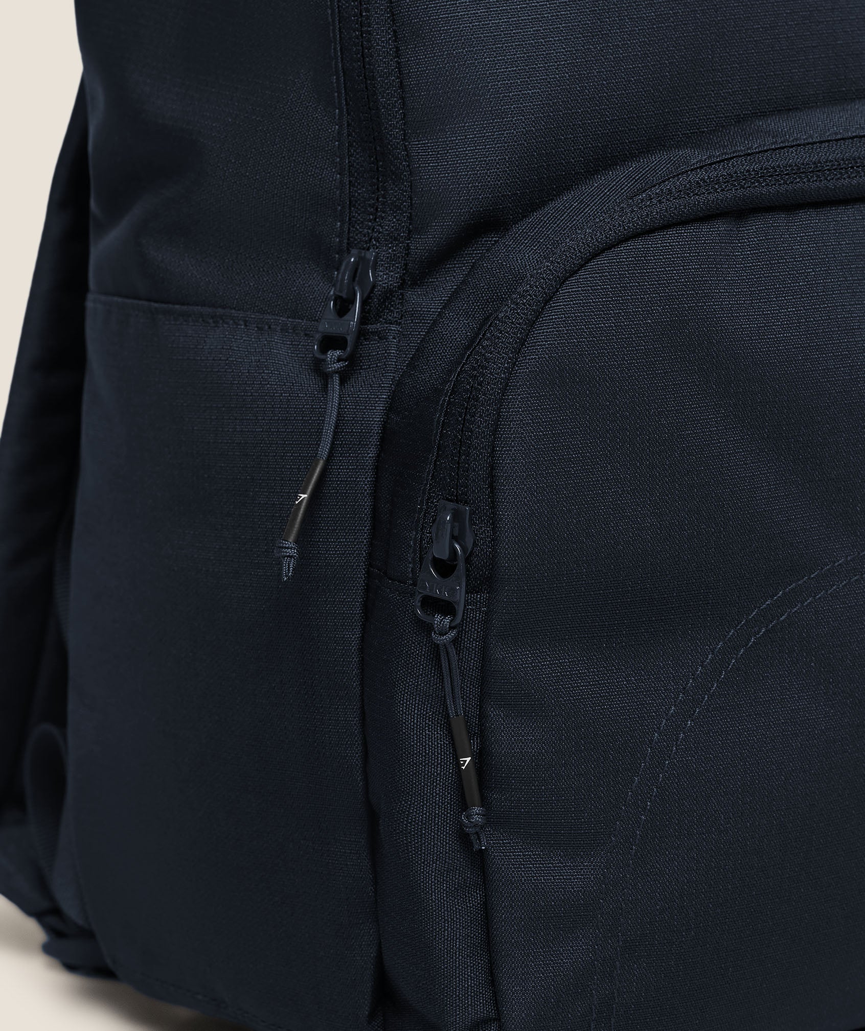 gymshark-everyday-seamless-active-backpack-rucksack-56-l image 5