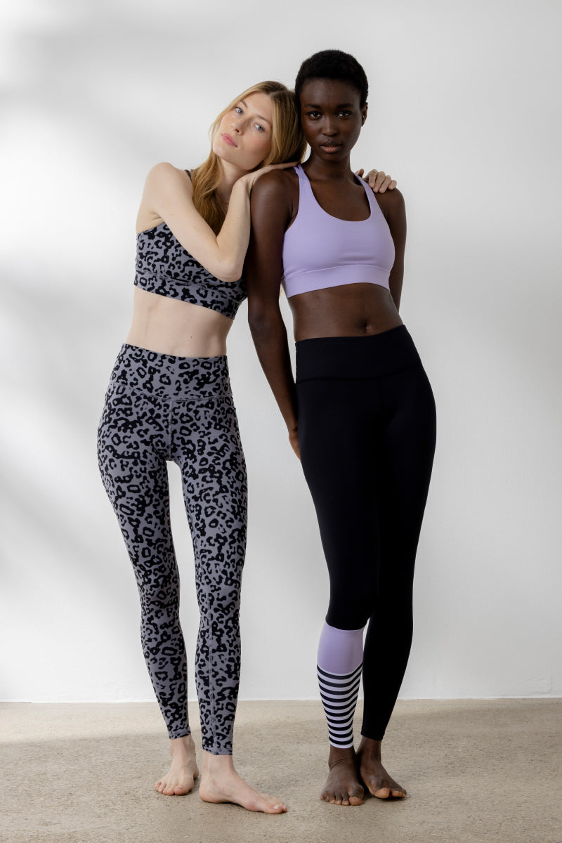 hey-honey-classic-animal-leggings-distorted-animal-magnet-print image 5