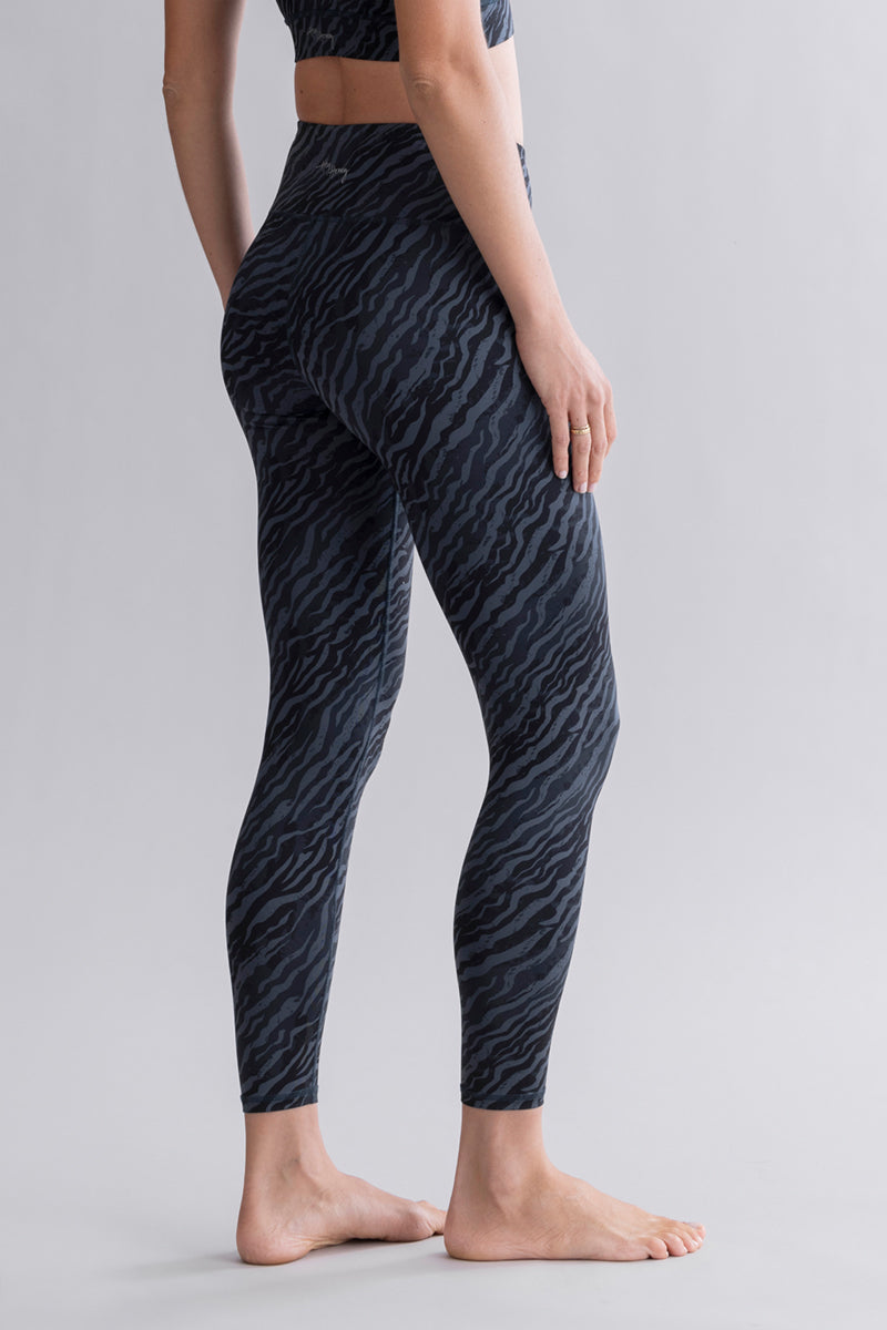 hey-honey-classic-cropped-leggings-wave-yogahose-7-8 image 7