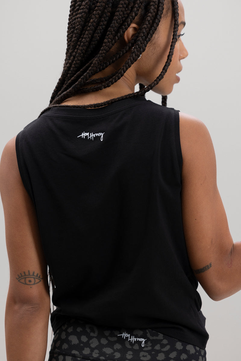 hey-honey-classic-cropped-top-black-baumwolle-wickeloptik image 5
