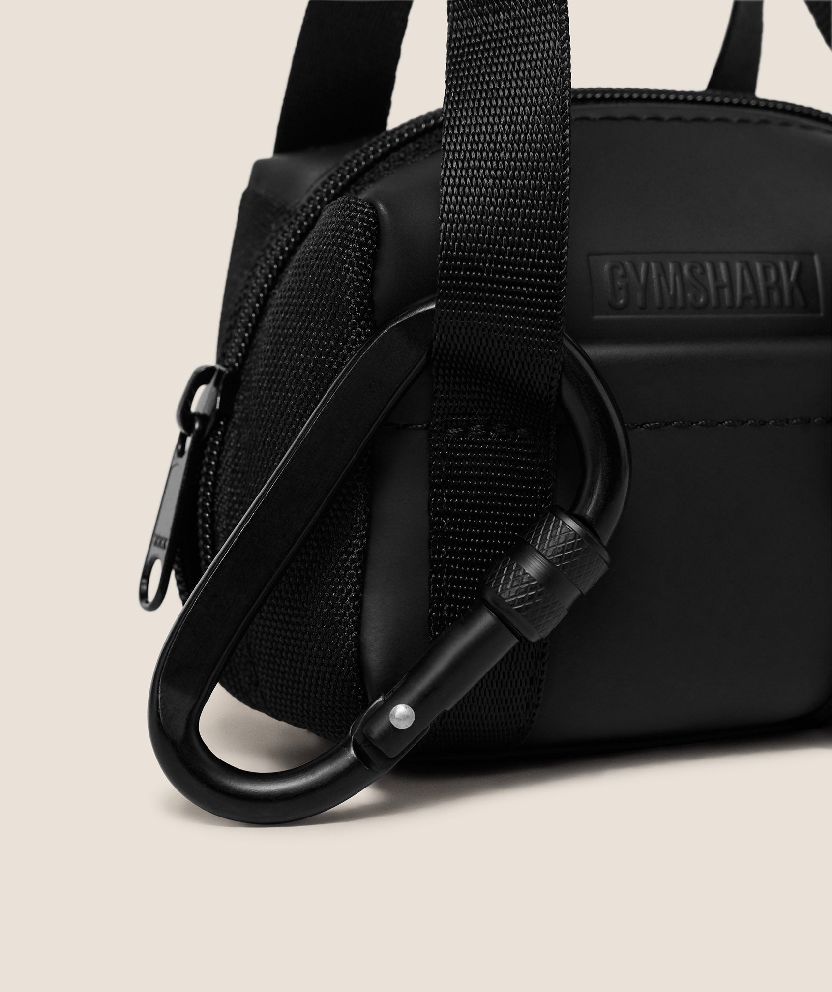 gymshark-everyday-mini-holdall-keychain-anh-nger-3 image 2