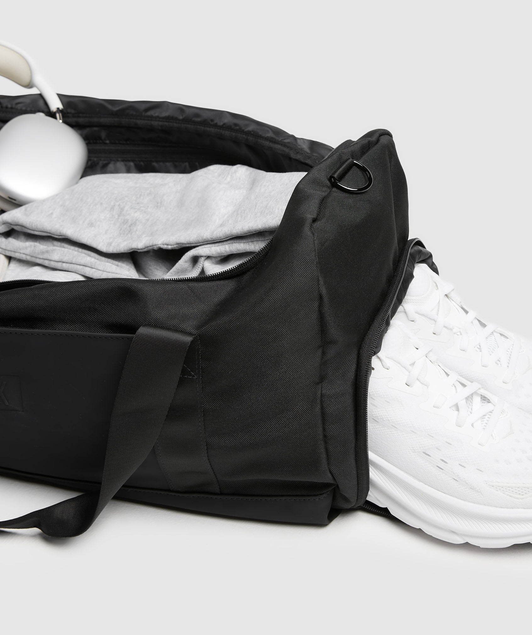 gymshark-everyday-holdall-medium-sporttasche-40l-mit-schuhfach image 6