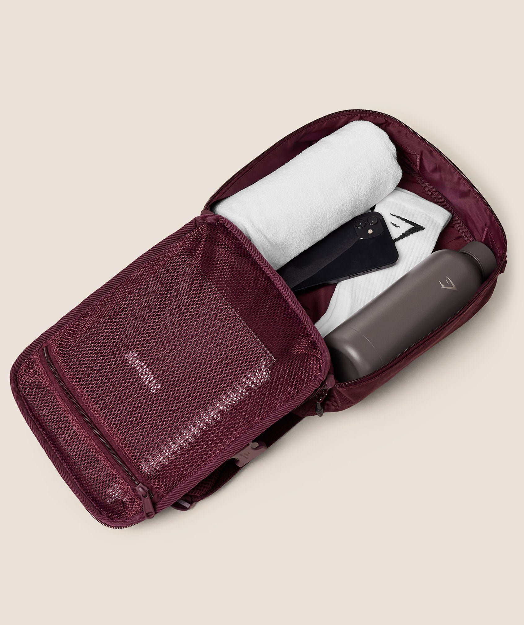 gymshark-everyday-seamless-mini-tactical-rucksack-8-liter-schwarz image 2