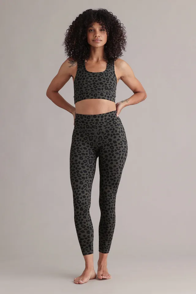 hey-honey-classic-leo-forest-yoga-set-bra-leggings image 1