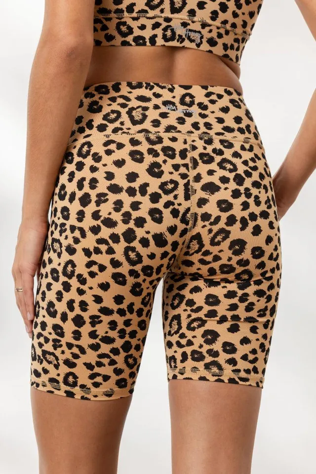 hey-honey-classic-biker-leo-biscuit-shorts-beige-leo-high-waist image 1