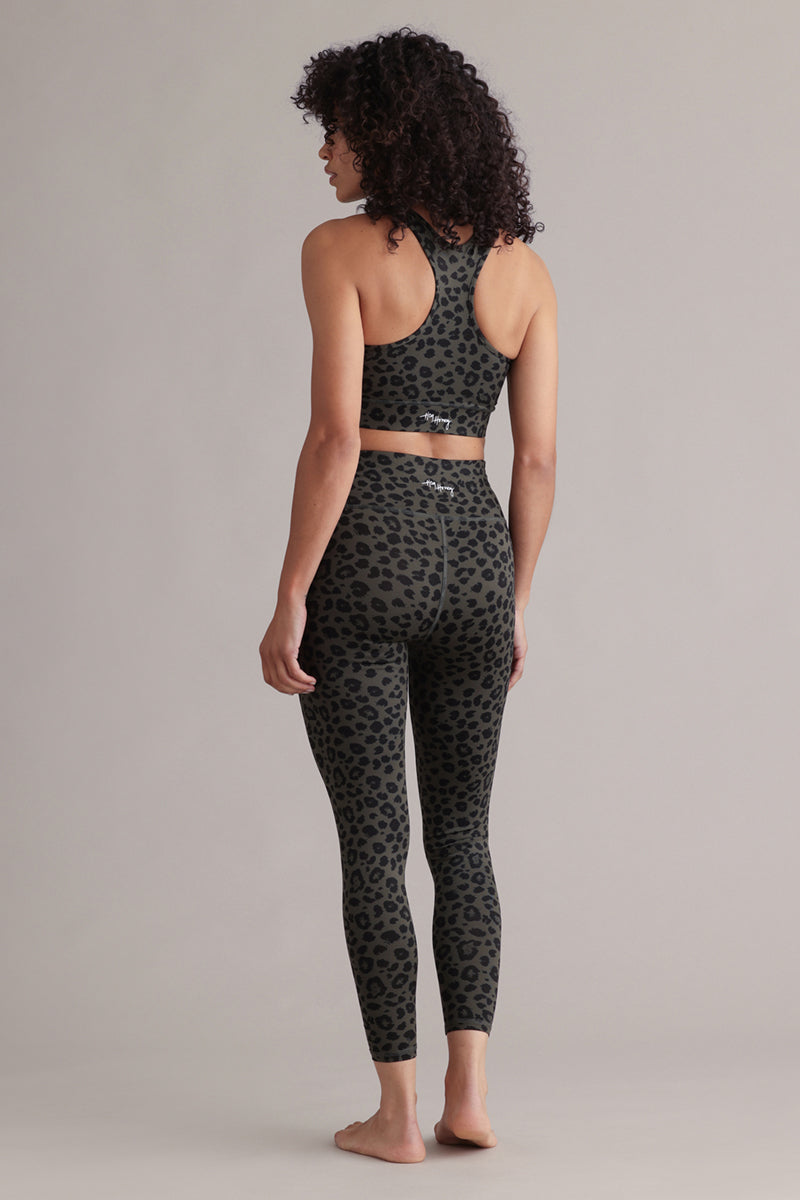 hey-honey-classic-leo-forest-yoga-set-bra-leggings image 2