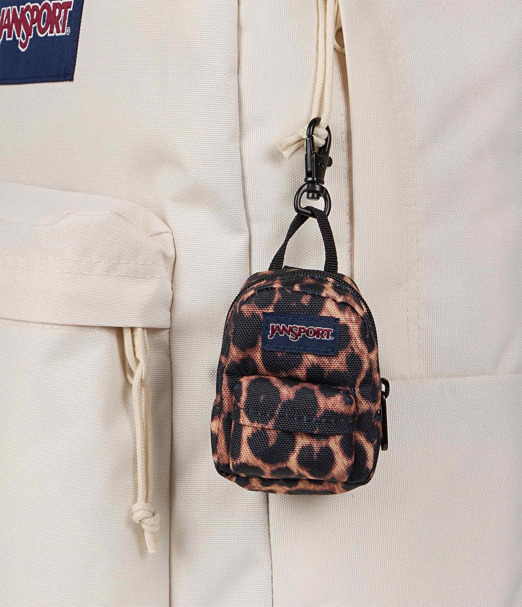 jansport-mini-break-minitasche-animal-illusion-mit-karabiner image 3