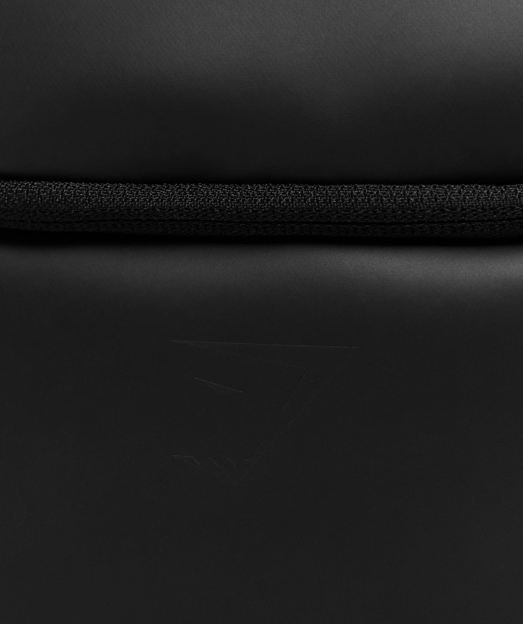 gymshark-everyday-seamless-sleek-washbag-3-4l-einheitsgr-e image 5
