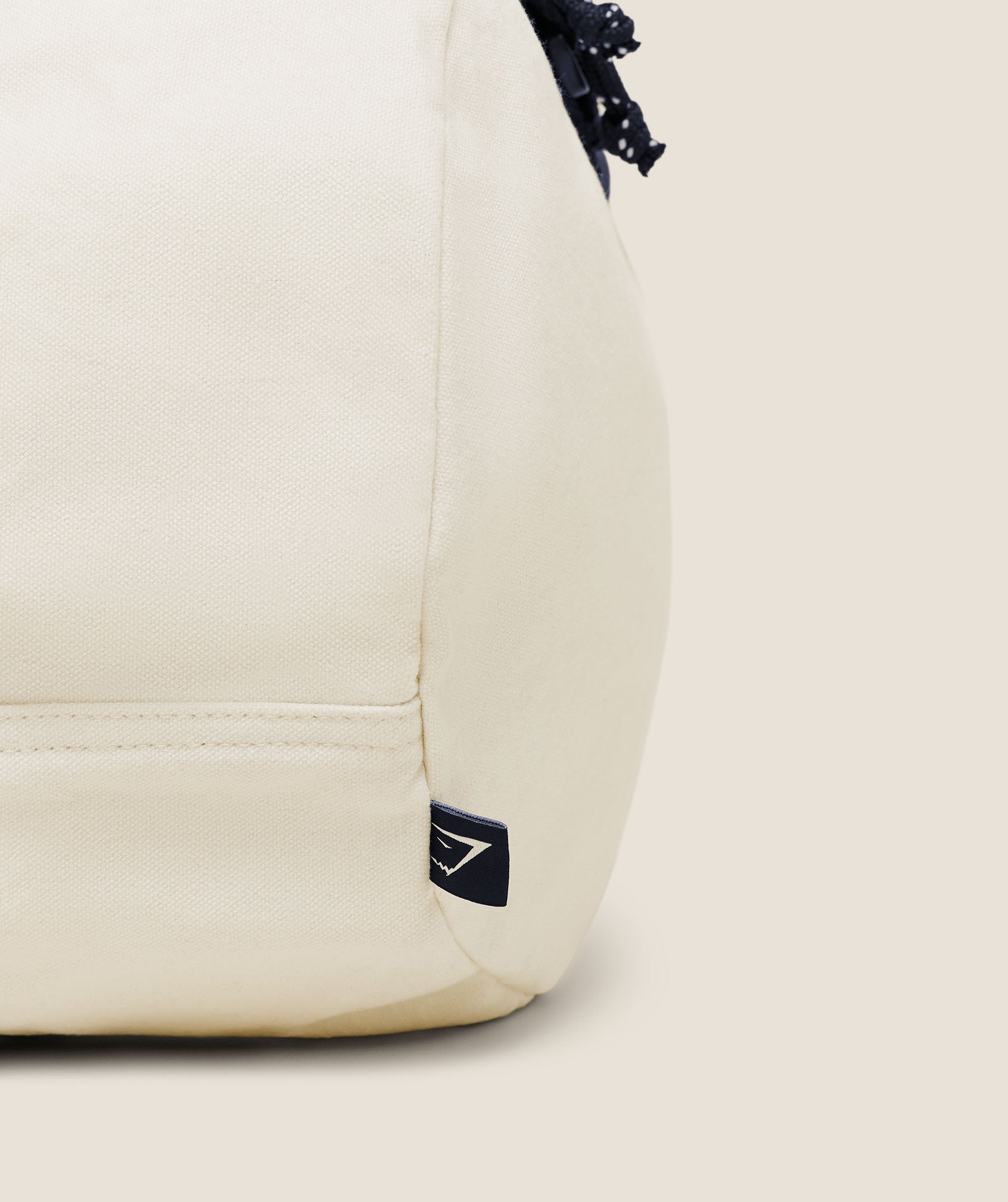 gymshark-everyday-seamless-essentials-duffle-bag-sporttasche-50cm image 5