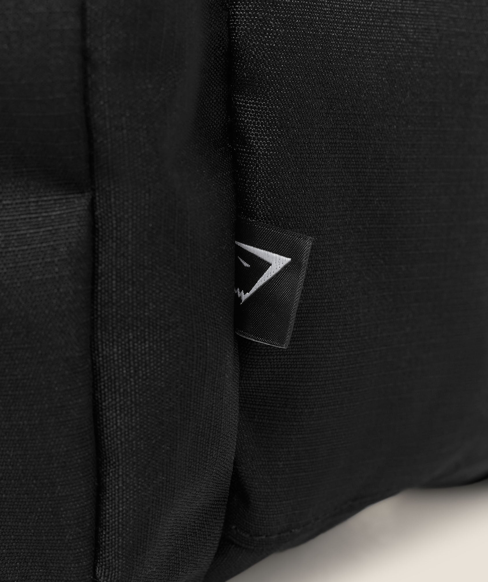 gymshark-everyday-gslc-active-backpack-rucksack-schwarz image 6