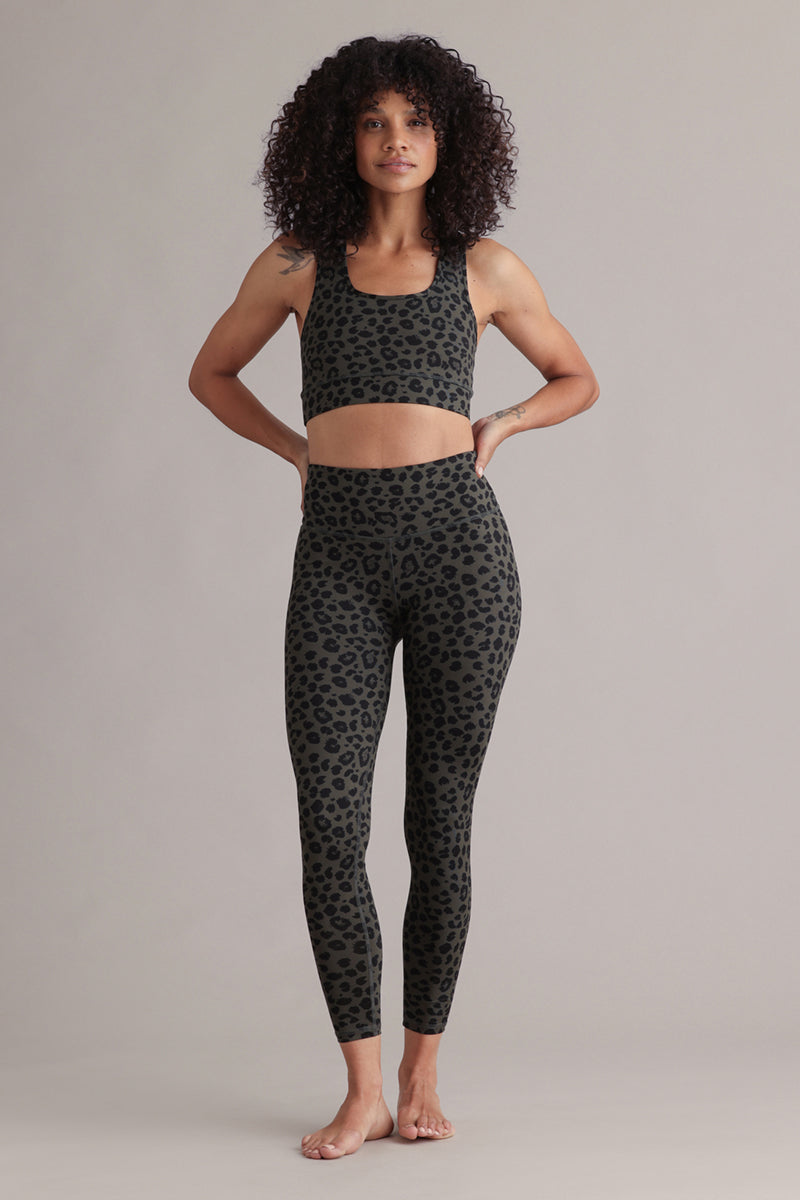 hey-honey-classic-leo-forest-yoga-set-bra-leggings image 1
