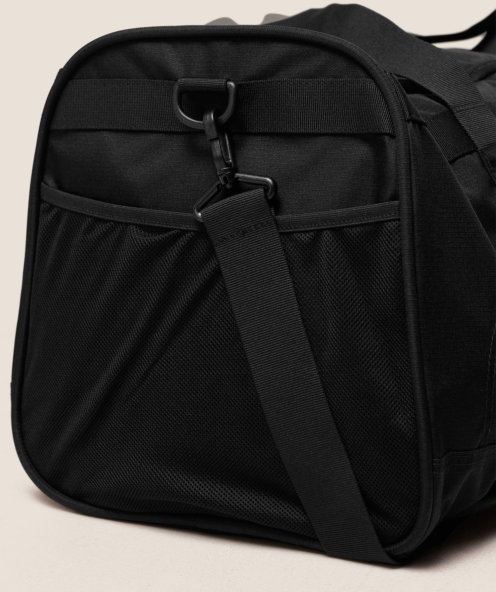 gymshark-active-holdall-large-sporttasche-58l-mit-schuhfach-2 image 3