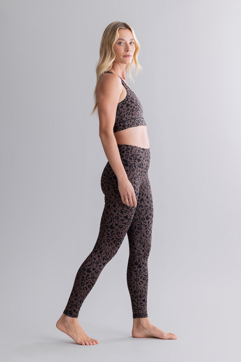 hey-honey-classic-mono-leo-set-soft-brown-bh-leggings image 7