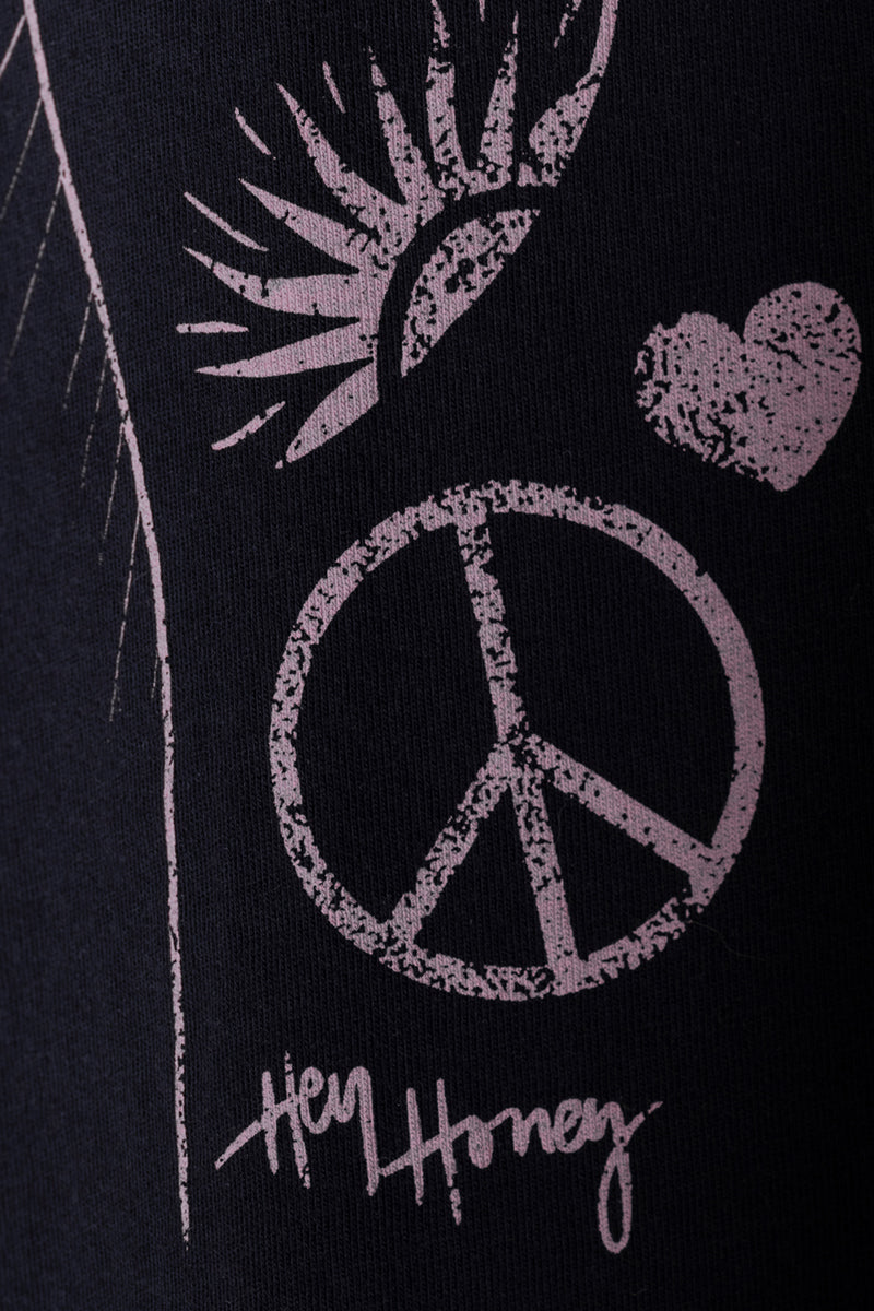 hey-honey-classic-oversized-longsleeve-black-washed image 4
