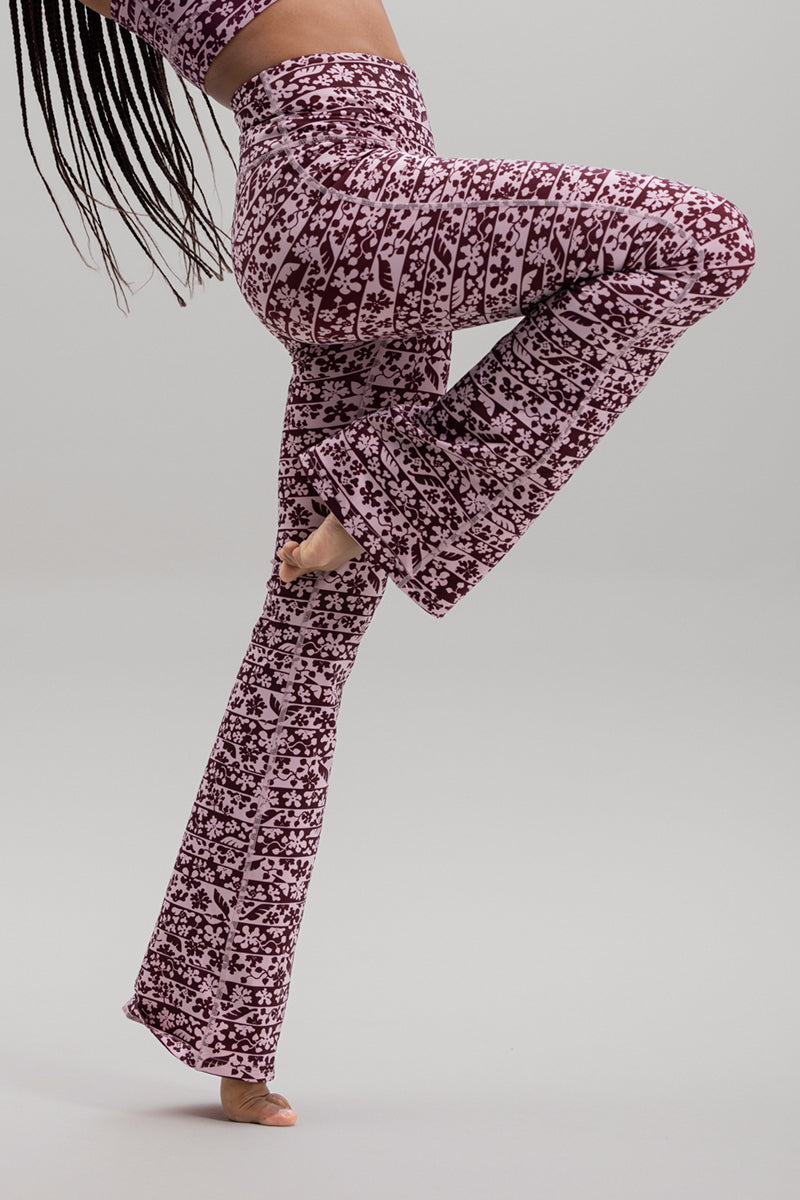 hey-honey-classic-flared-leggings-flower-bordure-print image 1
