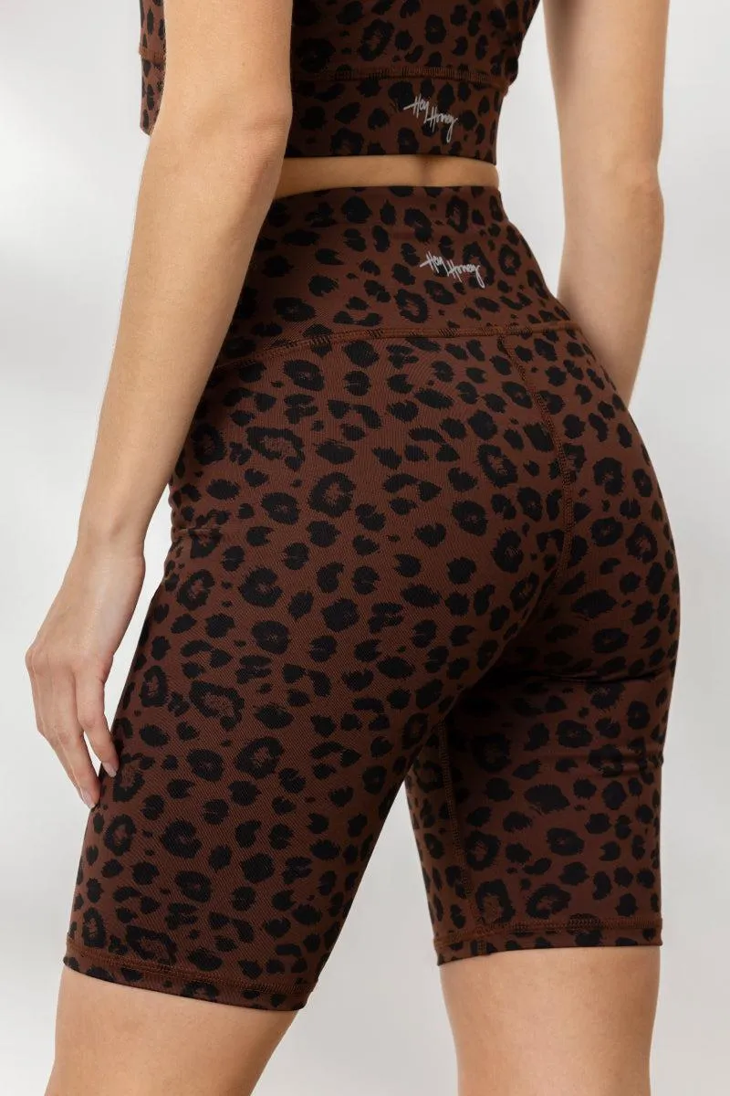 hey-honey-classic-biker-leo-chocolate-shorts-kurz-leo-print image 1